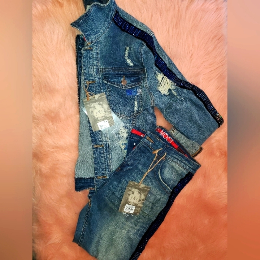 Brand new 2pc blinged Smugglers unisex set